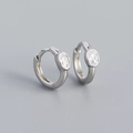 Pendientes de aro de plata S925 con circón ovalado en diseño minimalista elegante - Plata 925 / Platino (Piedra Blanca)
