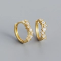 Elegante vergoldete geometrische Creolen mit funkelnden weißen Zirkonia-Steinen - 925er Silber / Gold