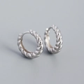 Orecchini a cerchio intrecciati in argento S925 con texture a spirale dal design moderno - Argento 925 / Oro Bianco