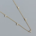 Minimalistische S925 Silber Halskette mit Goldfinish und Zirkonia-Blumenanhängern - 925er Silber / Gold