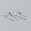 Elegante orecchino a perno in argento s925 con zircone lucido e catenella pendente - Argento 925 / Platino (Pietra Bianca)