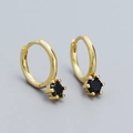 Golden huggie hoop earrings with round black zircon in a classic six-prong setting - Gold (Black Stone)