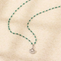 Elegante collana in argento S925 con perle di smalto verde e ciondolo a conchiglia - Argento 925 / Oro bianco