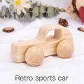 Petite voiture de sport rétro en bois naturel pour l'entraînement à la préhension du bébé - Voiture de sport rétro