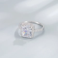 Anillo de plata S925 con gran diamante de carbono de corte radiante y halo de lujo - Talla US 6 / Blanco