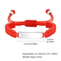 Dettaglio del bracciale in nylon rosso intrecciato con piastrina regolabile in acciaio - Color Acciaio