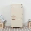 Frigorifero giocattolo in legno stile nordico crema con maniglie e gambe in legno naturale - Frigorifero Crema