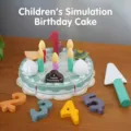 Gâteau d'anniversaire en bois pour enfants avec garnitures colorées et accessoires - Gâteau d'anniversaire