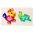 Pädagogisches Holzpuzzle für Kinder mit buntem Hahn und Heuschrecke sowie Zahlen von 1 bis 7 - Hahn und Wurm