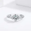 Elegant s925 sterling silver heart-shaped engagement ring with sparkling side diamonds - US 5 / Silver