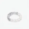 Eleganter S925 Sterlingsilber Elastischer Ring mit sechs weißen Süßwasserperlen - Elastisch Verstellbar / 925 Sterlingsilber