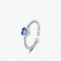 S925 Sterling Silber Ring mit gedrehtem Design und blauem Zirkonia-Herz-Edelstein - Einstellbar Offen / Silber
