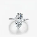 Anillo asimétrico de plata S925 con brillantes circonitas en corte pera y redondo - Talla US 5 / Plateado