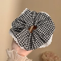 Klassieke zwart-wit geruite scrunchie met witte kanten rand voor vrouwen - #1 Zwart Ca. 18 Cm