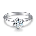 Anillo de compromiso clásico de moissanita con seis garras en plata de ley 925 - Oro Blanco / US 5
