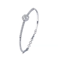 Elegante brazalete abierto de plata de ley 925 con moissanita redonda y pavé de diamantes - Moissanita de 0,5 Quilates / Oro blanco