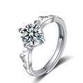 Verstellbarer Ring aus 925er Sterlingsilber mit Moissanit-Zentralseite und Flügelrelief - Einstellbar Offen / 1 Karat Moissanit (Weißgold beschichtet)