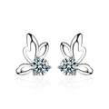 Elegantes pendientes de mariposa en plata de ley 925 con piedras de moissanita brillantes - Plata de Ley 925 (Chapado en Oro Blanco) / Pendientes de Botón de Moissanita 0.3ct+0.3ct