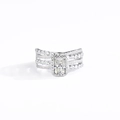 Bague en argent S925 avec moissanite rectangulaire entourée d'un halo et d'anneaux multicouches - US 6 / Coupe Radiant (5x7mm)