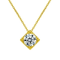 Élégant collier en argent S925 doré avec pendentif carré en moissanite sur chaîne croisée - 1 Carat Moissanite / Or