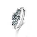 Klassieke 925 zilveren ring met drie moissanite stenen en fonkelende pavé gezette diamanten - US 5 / 2 Karaat Stijl