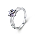 Klassischer S925 Sterlingsilber Moissanit Ring mit runder Sechs-Krallen-Fassung und Steinen - US 4 / 0,5 Karat Moissanit