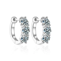 Klassische S925 Sterling Silber Huggie Ohrringe mit runden Moissanit Steinen - 925er Silber / 1.8 Karat Moissanit (Einzelner Diamant 4mm)