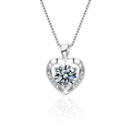 Collana a cuore in argento S925 con ciondolo in moissanite e catena a scatola sottile - Argento Sterling 925 (Placcato Oro Bianco) / 1 Carato Moissanite (Catena Veneziana)