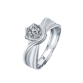 925 silver Mobius ring featuring a round brilliant moissanite in a heart-shaped setting - Knight & Princess (Male 50pt)