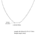 Collar de clip plateado minimalista con colgante rectangular e información de medidas - Color Acero