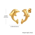 Dettaglio orecchini a perno a forma di delfino dorato con dimensioni e chiusura farfalla - Oro