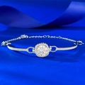 Bracciale halo in argento sterling S925 con moissanite e catena regolabile su sfondo blu - Regolabile / Bracciale Moissanite 8.0mm (B202 Grande)