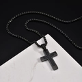 Collier pour homme avec pendentif croix noire à double couche et chaîne maille vénitienne - Pendentif Avec Chaîne PN-2100 Noir