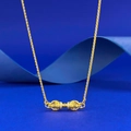 Squisita collana Vajra in argento S925 dorato con diamanti scintillanti su seta blu reale - Argento 925 / Oro (N488)