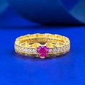 Anillo de plata S925 chapado en oro con diamante rosa de corazón y banda ondulada - US 5 / Estilo Corazón Rosa (R1222)