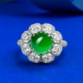 Luxurious S925 silver ring featuring 8mm green chalcedony stone and halo of zircons - US 5 / Green/Silver