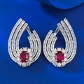Orecchini in argento S925 con pietre ovali rosso sangue di piccione e zirconi incastonati - Argento 925 / Rosso Sangue di Piccione (E559)