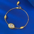 Pulsera ajustable de plata S925 bañada en oro con cristal ovalado y acabado cepillado - Dorado (Ajustable)