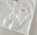 White lace mesh ankle socks for women featuring a blue checkered bow ornament - One Size / Plaid Bow