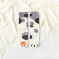 Flauschige Katzenpfoten-Schlafsocken aus Korallenvlies in Cremeweiß mit Punkten - Einheitsgröße / Schwarzer Punkt