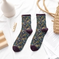 Vintage Blumen-Jacquard-Socken für Damen in lila und grünem Zopfstrick-Design - Einheitsgröße / 04 Lila