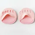 Light pink five-toe forefoot pads for women, made of breathable fabric with soft sponge padding - One Size / Pink