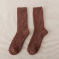 Calze di pile corallo marrone peluche per l'inverno, morbide calze tinta unita a metà polpaccio - Taglia unica / caffè