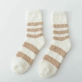 Dikke koraalfleece gestreepte sokken in crème en lichtbruin voor wintercomfort - Eén Maat / Wit Gestreept
