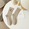Chaussettes en coton kaki avec maille côtelée et broderie bouclée de la lettre C marron - Taille unique / Kaki - Broderie C