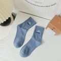 Mid-calf cotton socks in grey-blue with mountain embroidery and Dream lettering - One Size / Blue