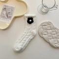 White coral fleece mid-calf socks with cable knit texture and 3D flower decoration - One Size / White Flower