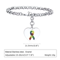 Detail des Autismus-Armbands mit Herzanhänger, Emaille-Puzzle und verstellbarer Kette - Silber
