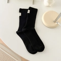 Calcetines japoneses de algodón negro con rayas verticales y etiqueta de tela blanca - Talla única / Negro
