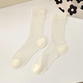 Süße cremeweiße Rippstricksocken mit Spitzenbesatz und verstärkter Ferse für Damen - Einheitsgröße / Milchweiß